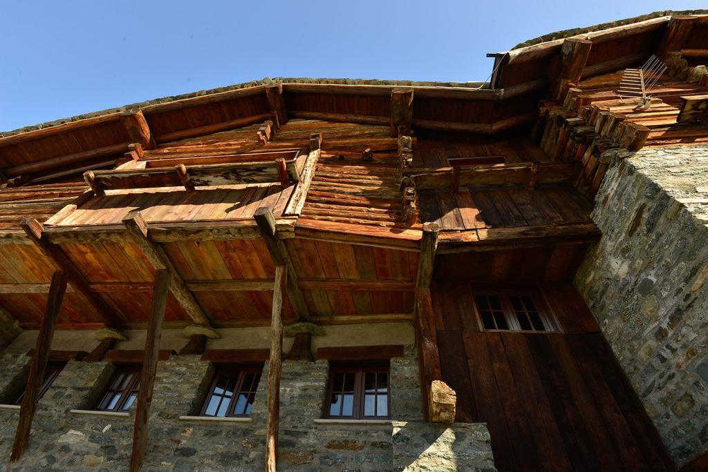 Hotel Rifugio Vieux Crest à Champoluc Extérieur photo