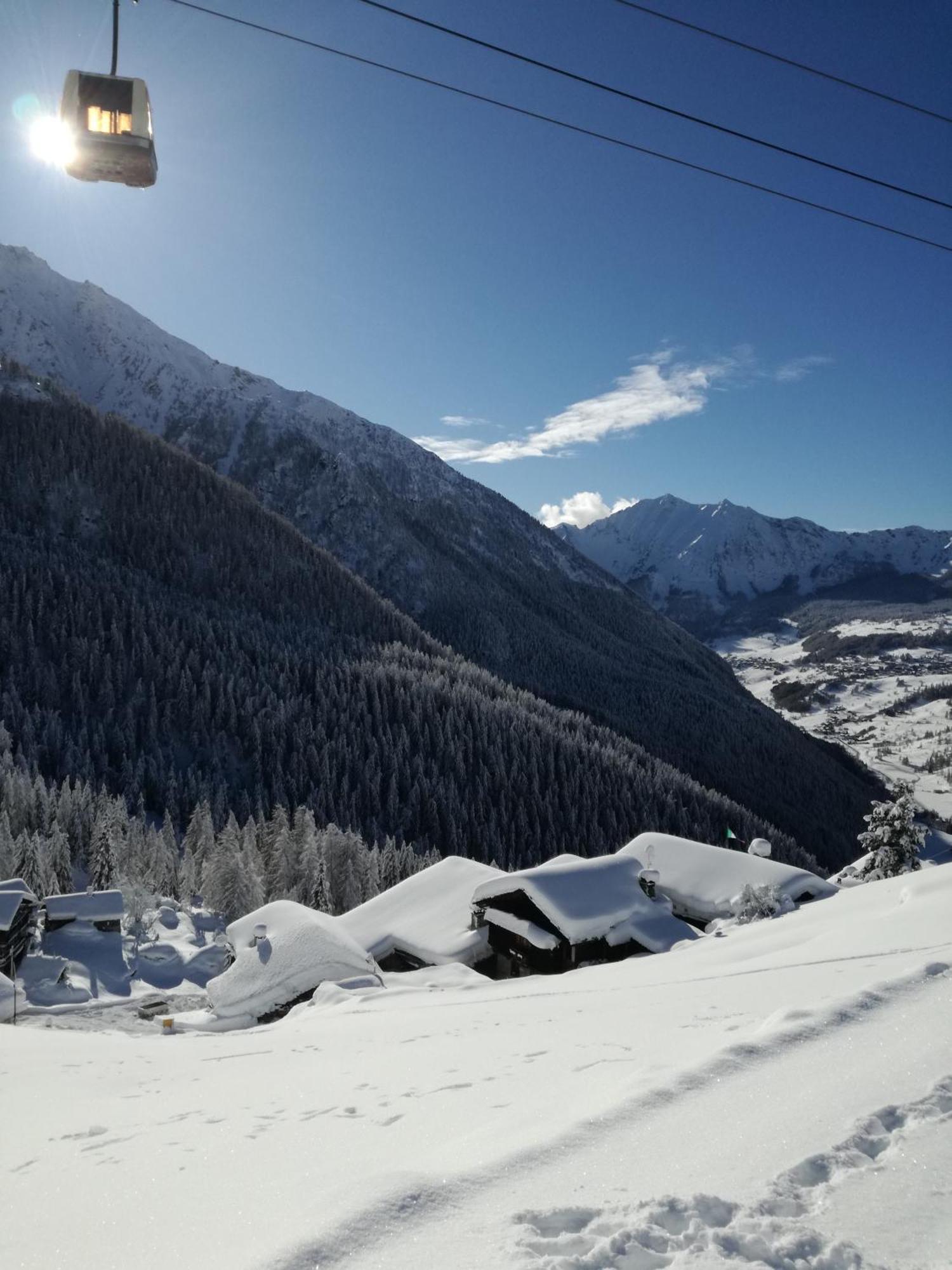 Hotel Rifugio Vieux Crest à Champoluc Extérieur photo